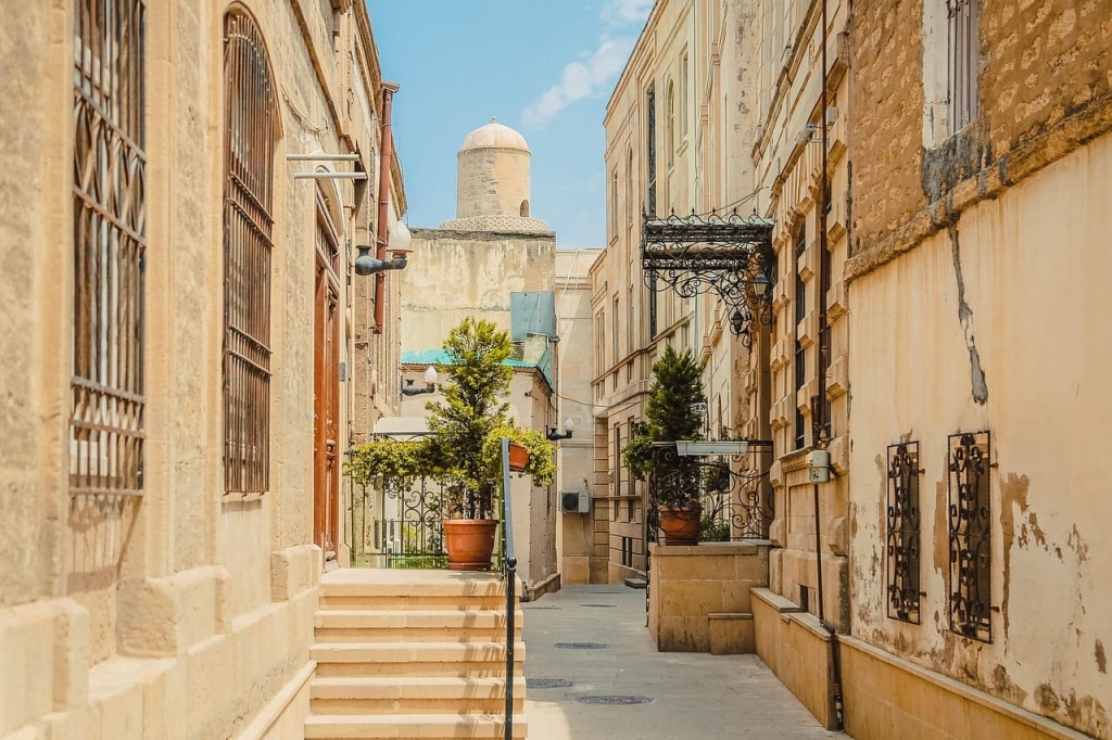 az-baku.jpg